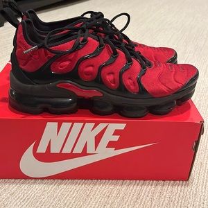 Nike Air VaporMax Plus. Men size 9.5. Good condition.